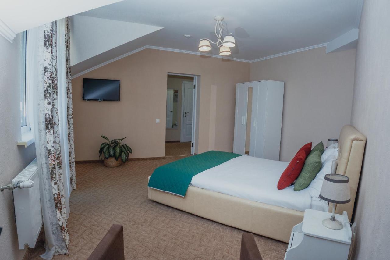 Hotel&Restaurant Premium Club Яремча Экстерьер фото