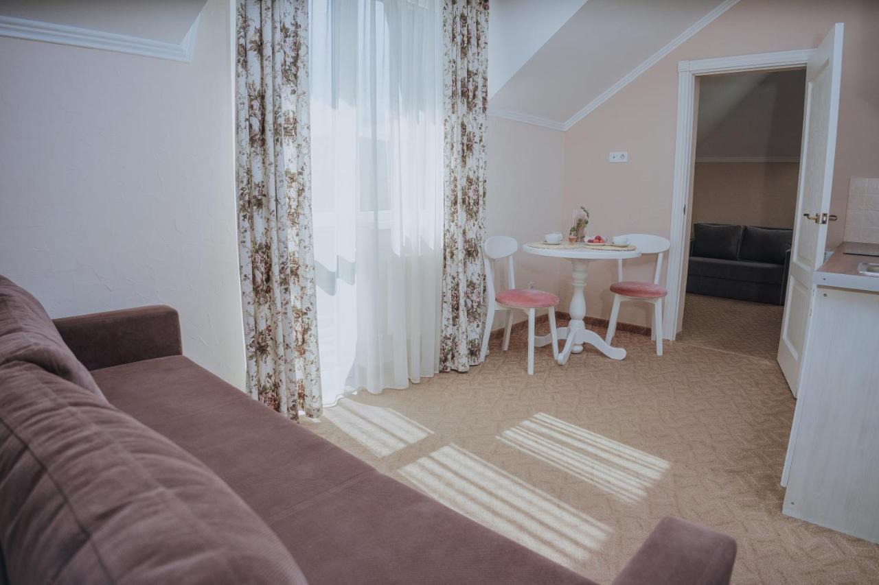 Hotel&Restaurant Premium Club Яремча Экстерьер фото