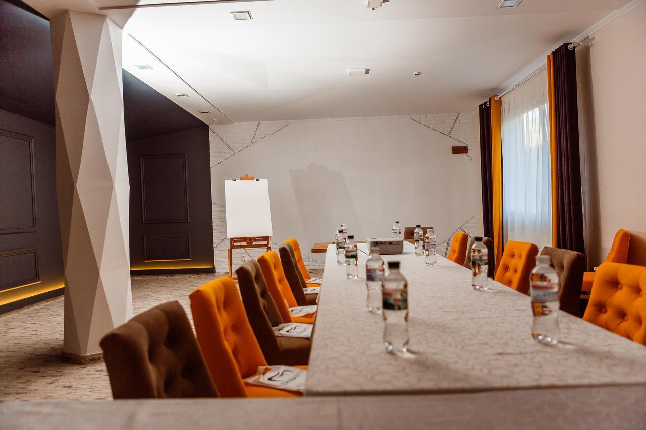 Hotel&Restaurant Premium Club Яремча Экстерьер фото