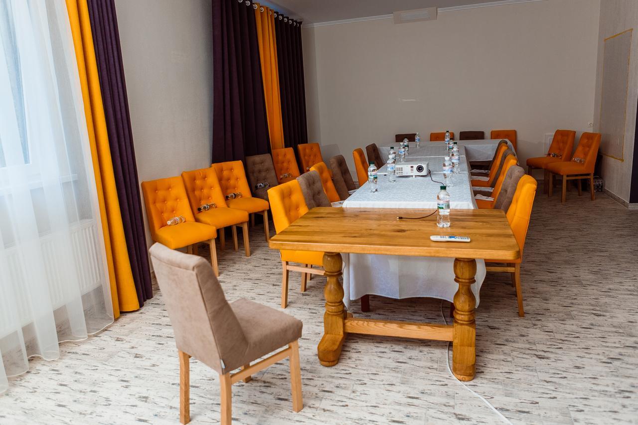 Hotel&Restaurant Premium Club Яремча Экстерьер фото