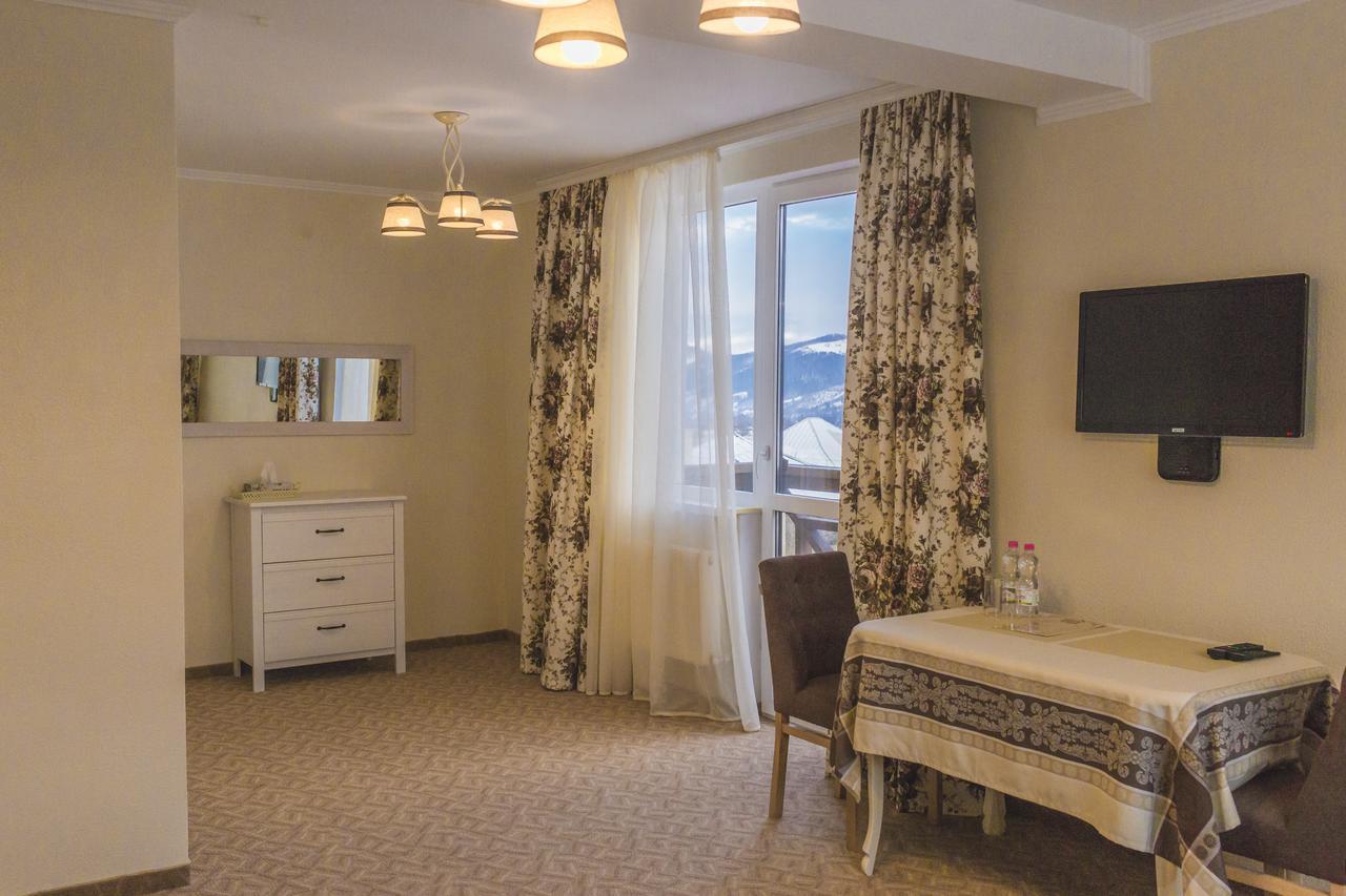 Hotel&Restaurant Premium Club Яремча Экстерьер фото
